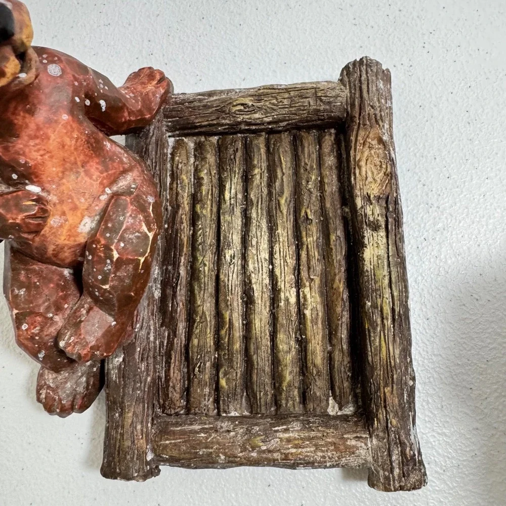 VTG Rustic wooden Bear Bathroom ART Toothbrush Soap holders Bear Tree Carved set
